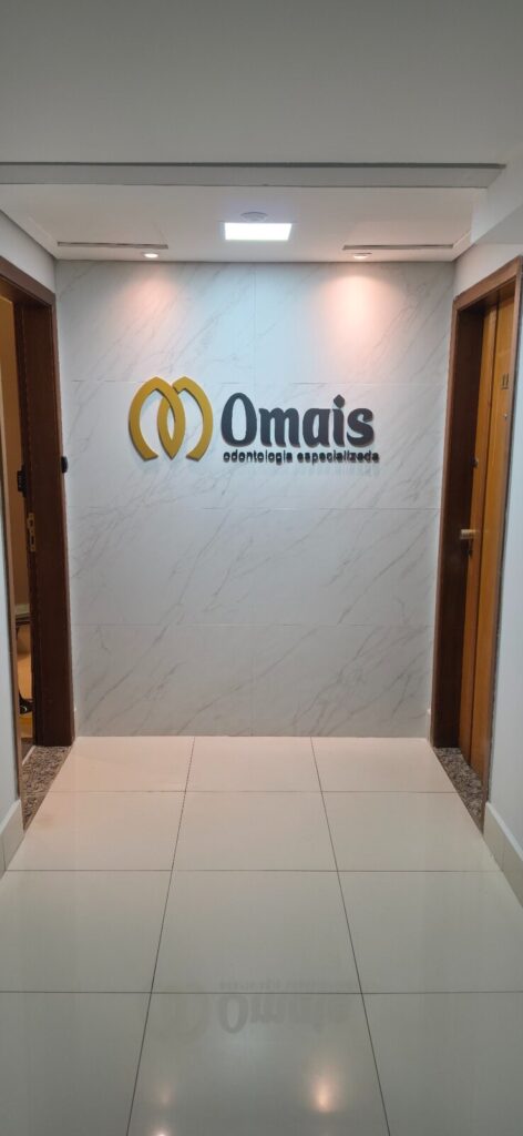 Entrada da Omais Odontologia Especializada em Cuiabá