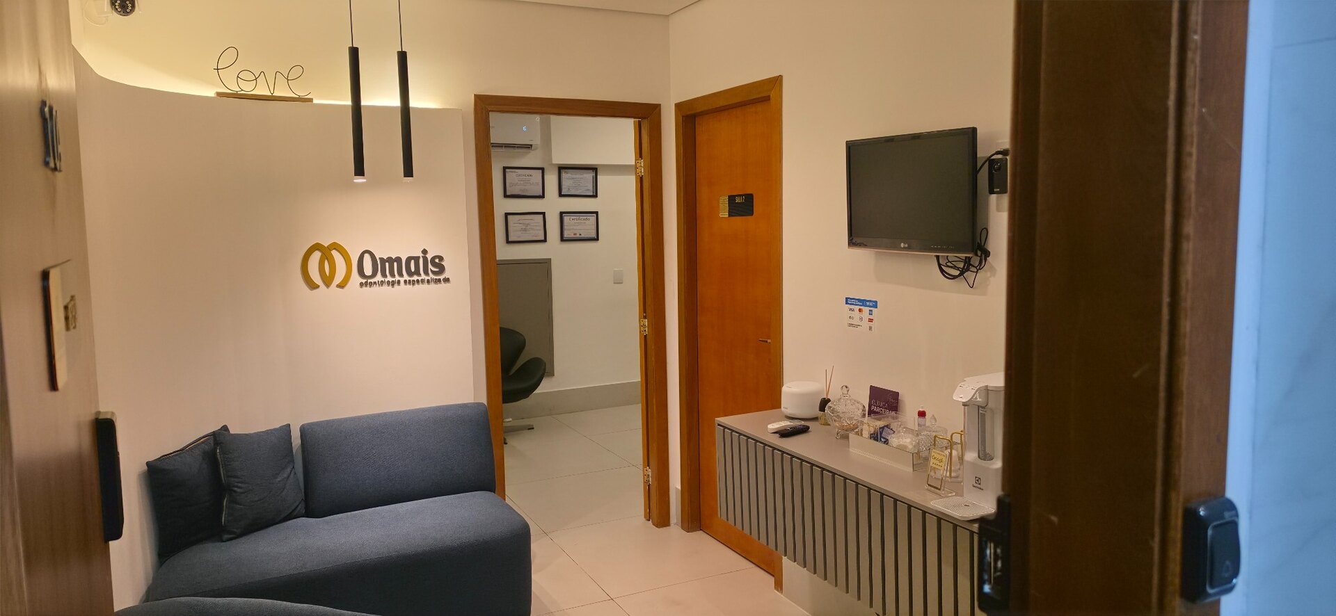 Recepção da Omais Odontologia Especializada em Cuiabá